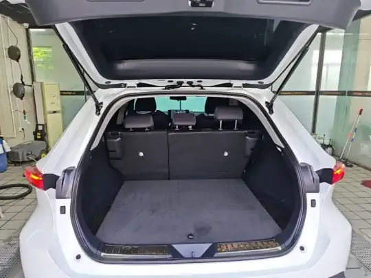 Toyota Harrier 2022 (39500 км)