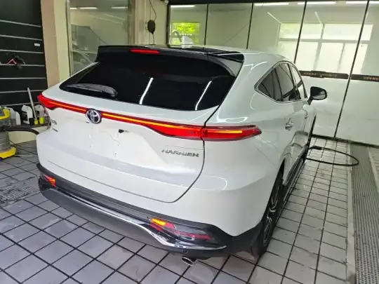 Toyota Harrier 2022 (39500 км)