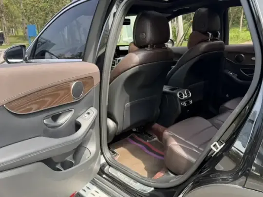 Mercedes-Benz GLC 2022 (69900 км)