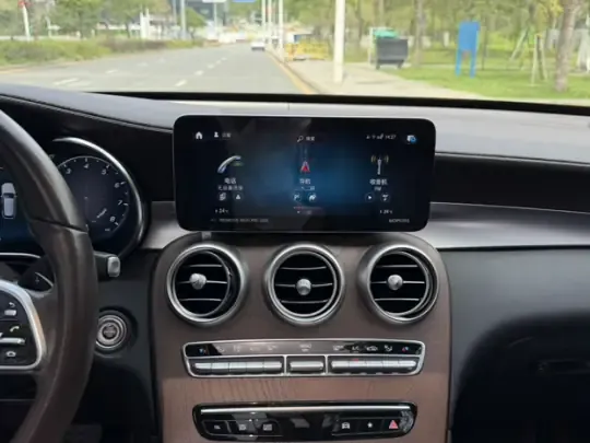 Mercedes-Benz GLC 2022 (69900 км)