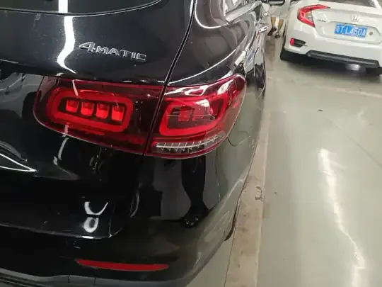 Mercedes-Benz GLC 2022 (69900 км)