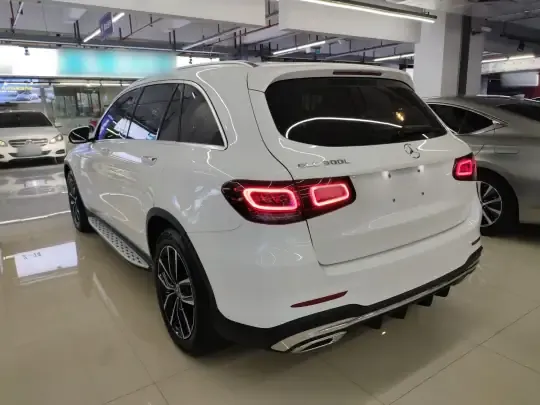 Mercedes-Benz GLC 2022 (106700 км)