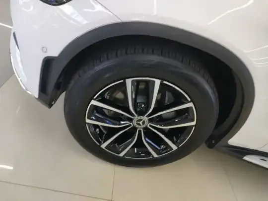 Mercedes-Benz GLC 2022 (106700 км)