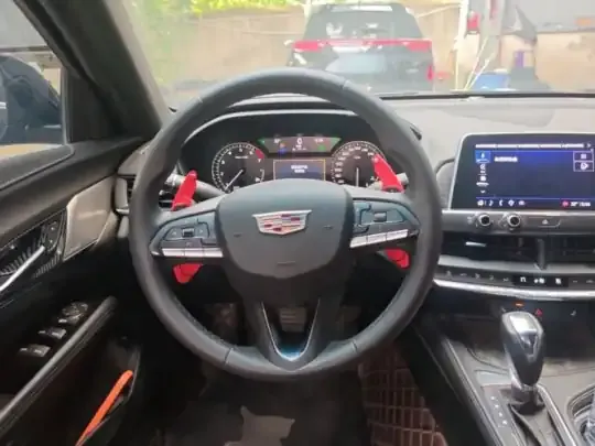 Cadillac CT4 2022 (106100 км)