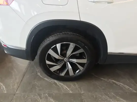 Volkswagen Tayron 2022 (37600 км)