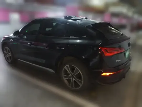 Audi Q5L Sportback 2022 (37000 км)
