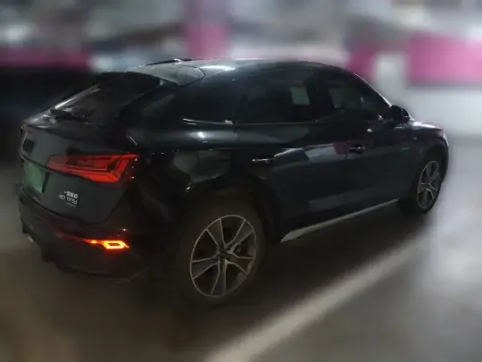Audi Q5L Sportback 2022 (37000 км)