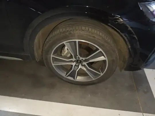 Audi Q5L Sportback 2022 (37000 км)