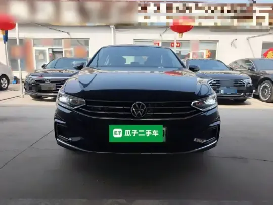 Volkswagen Magotan GTE Plug-in Hybrid 2022 (15200 км)