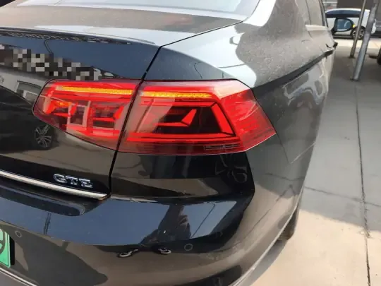 Volkswagen Magotan GTE Plug-in Hybrid 2022 (15200 км)
