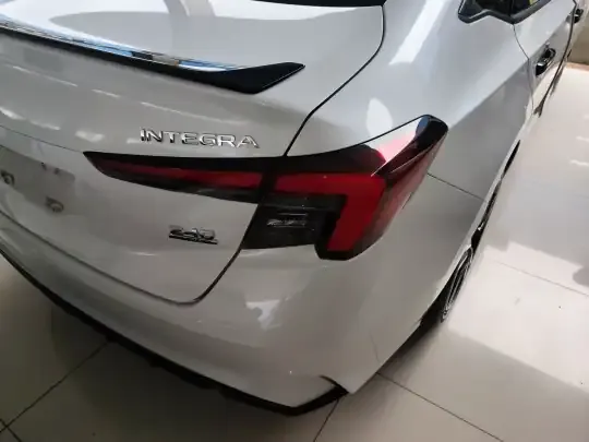 Honda Integra 2022 (33100 км)