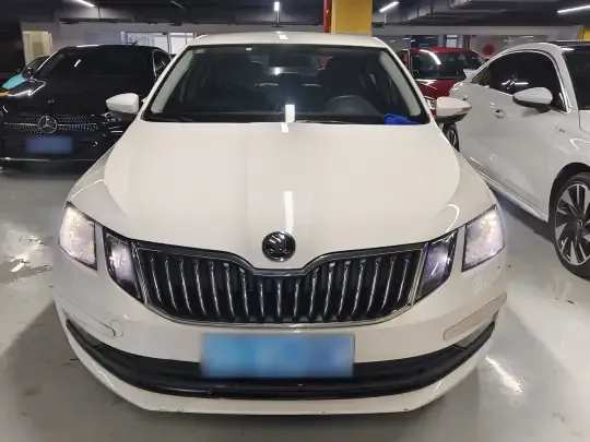Skoda Octavia 2022 (39800 км)