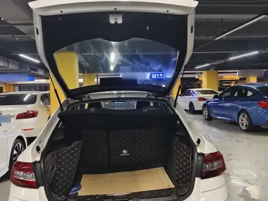 Skoda Octavia 2022 (39800 км)