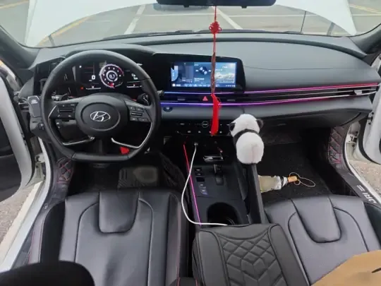 Hyundai Elantra 2022 (74800 км)