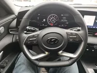 Hyundai Elantra 2022 (24200 км)