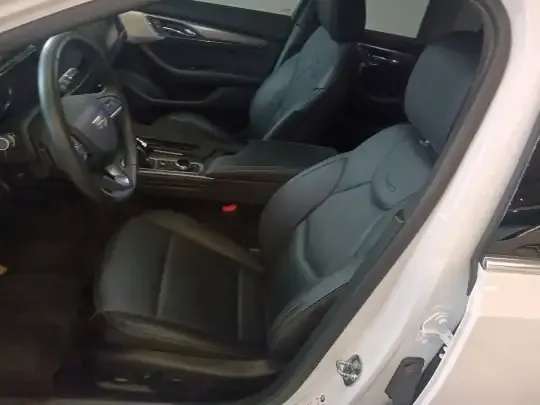 Cadillac CT5 2022 (24100 км)