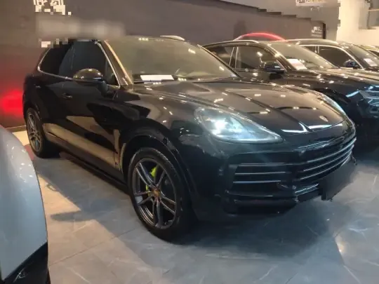 Porsche Cayenne E-Hybrid 2022 (33300 км)