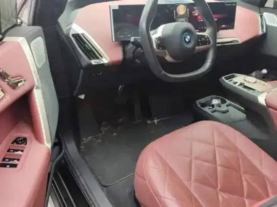 BMW iX 2022 (23200 км)