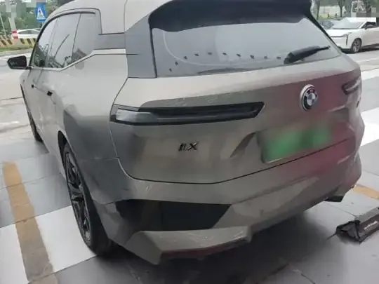 BMW iX 2022 (23200 км)