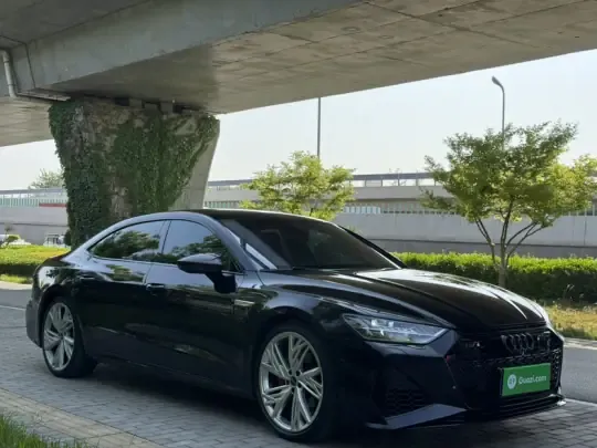 Audi A7L 2022 (70200 км)