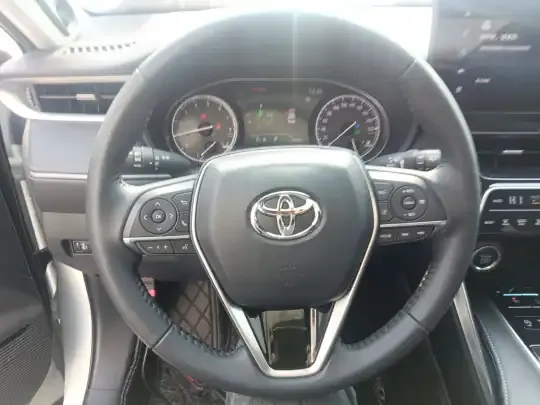 Toyota Venza 2022 (15500 км)