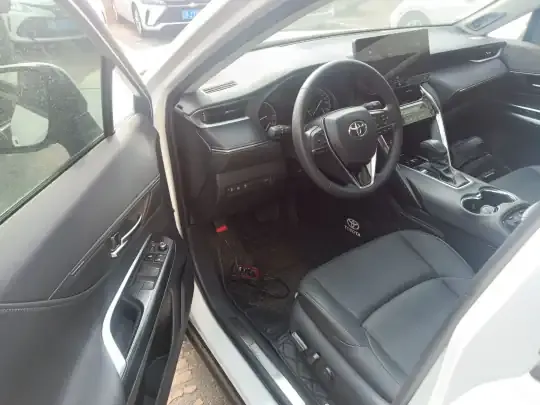 Toyota Venza 2022 (15500 км)