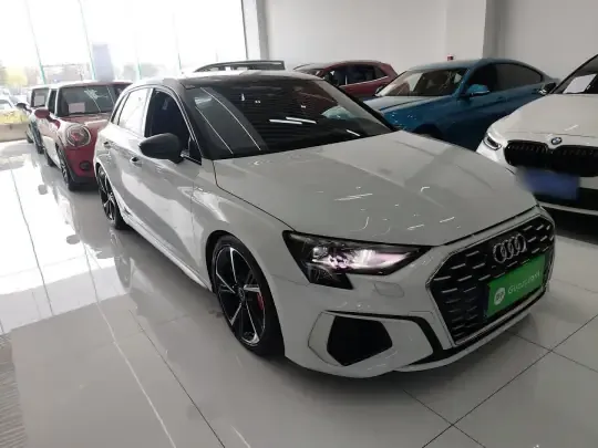 Audi A3 2022 (42800 км)