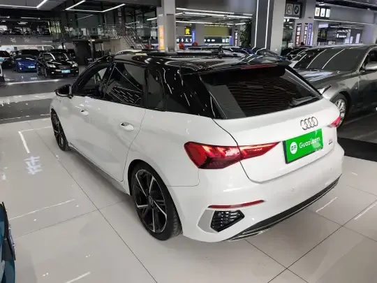 Audi A3 2022 (42800 км)