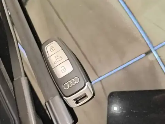 Audi A7L 2022 (73900 км)