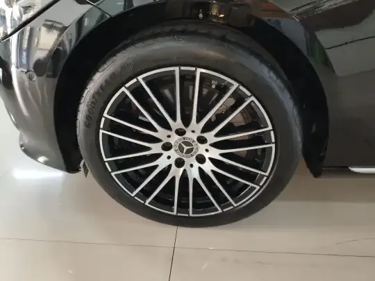 Mercedes-Benz C-Class 2022 (42100 км)
