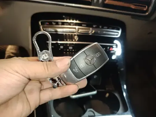 Mercedes-Benz EQC 2022 (72700 км)