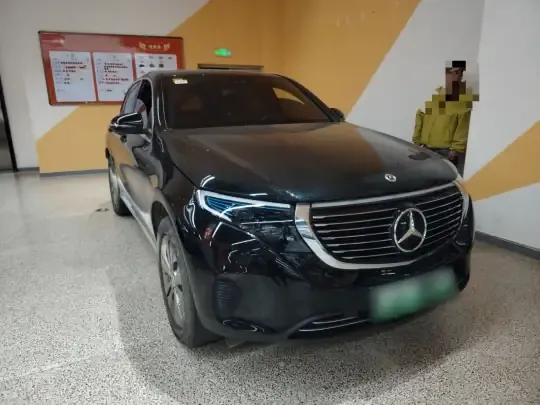 Mercedes-Benz EQC 2022 (72700 км)
