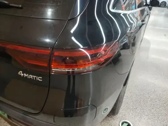 Mercedes-Benz EQC 2022 (72700 км)