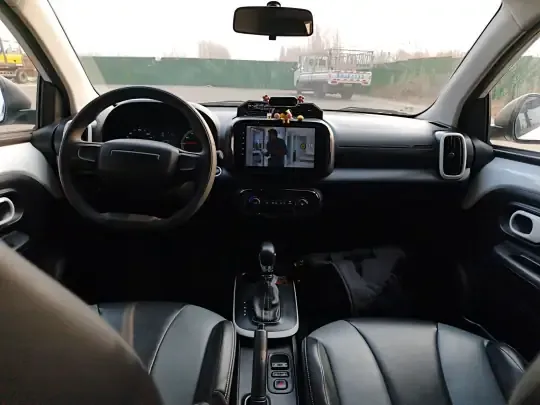 Roewe Clever 2022 (38100 км)