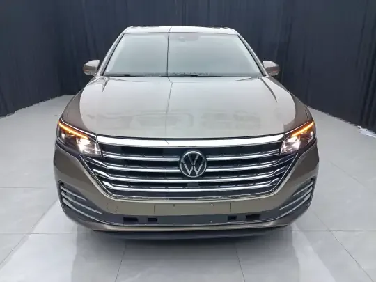 Volkswagen Viloran 2022 (105700 км)