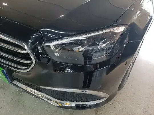 Mercedes-Benz E-Class 2022 (69700 км)
