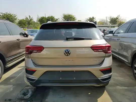 Volkswagen T-ROC 2022 (27600 км)