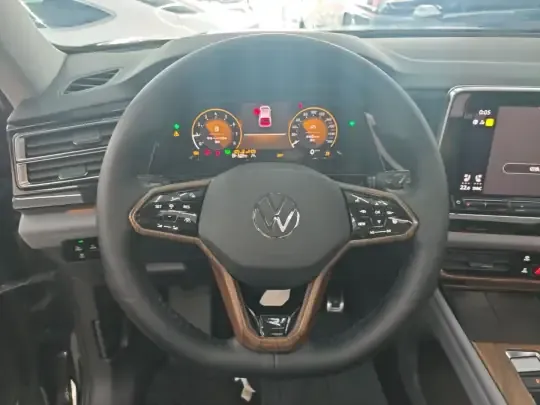 Volkswagen Teramont X 2022 (82100 км)