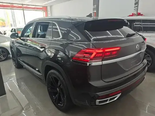 Volkswagen Teramont X 2022 (82100 км)