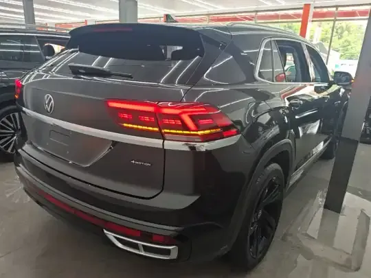 Volkswagen Teramont X 2022 (82100 км)