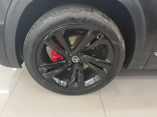 Volkswagen Teramont X 2022 (82100 км)