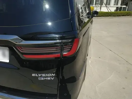Honda Elysion 2022 (112300 км)