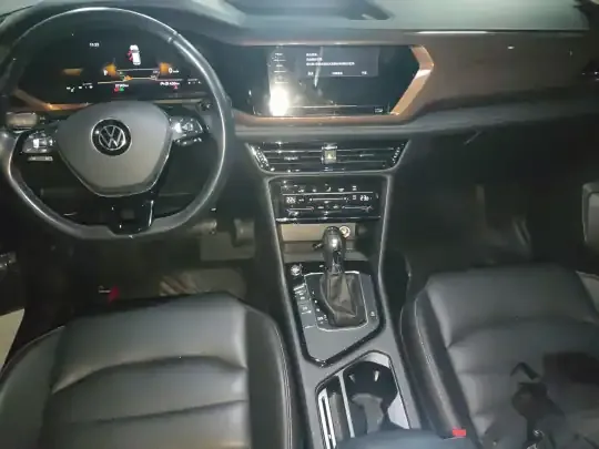 Volkswagen Tharu 2022 (37500 км)