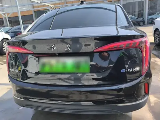 Hongqi E-QM5 2021 (25000 км)