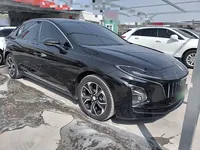 Hongqi E-QM5 2021 (25000 км)
