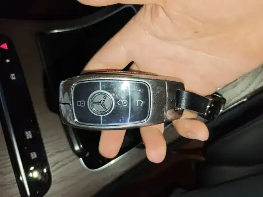 Mercedes-Benz GLC 2022 (37100 км)