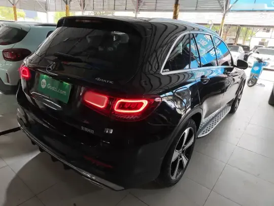 Mercedes-Benz GLC 2022 (37100 км)