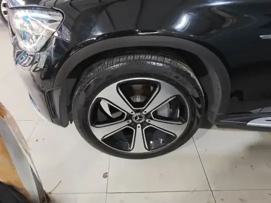 Mercedes-Benz GLC 2022 (37100 км)