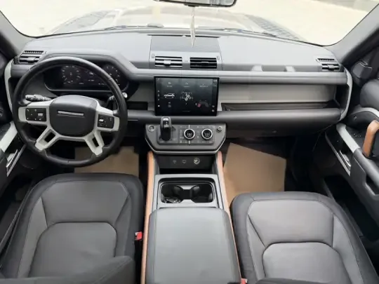 Land Rover Defender 2023 (76800 км)