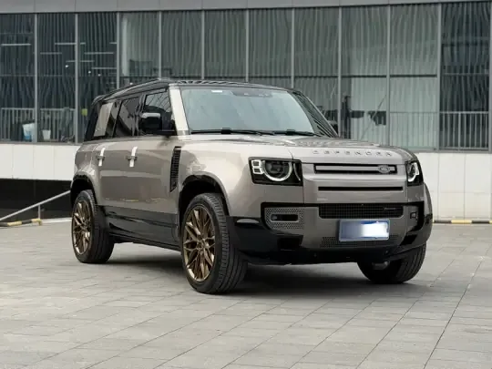 Land Rover Defender 2023 (76800 км)